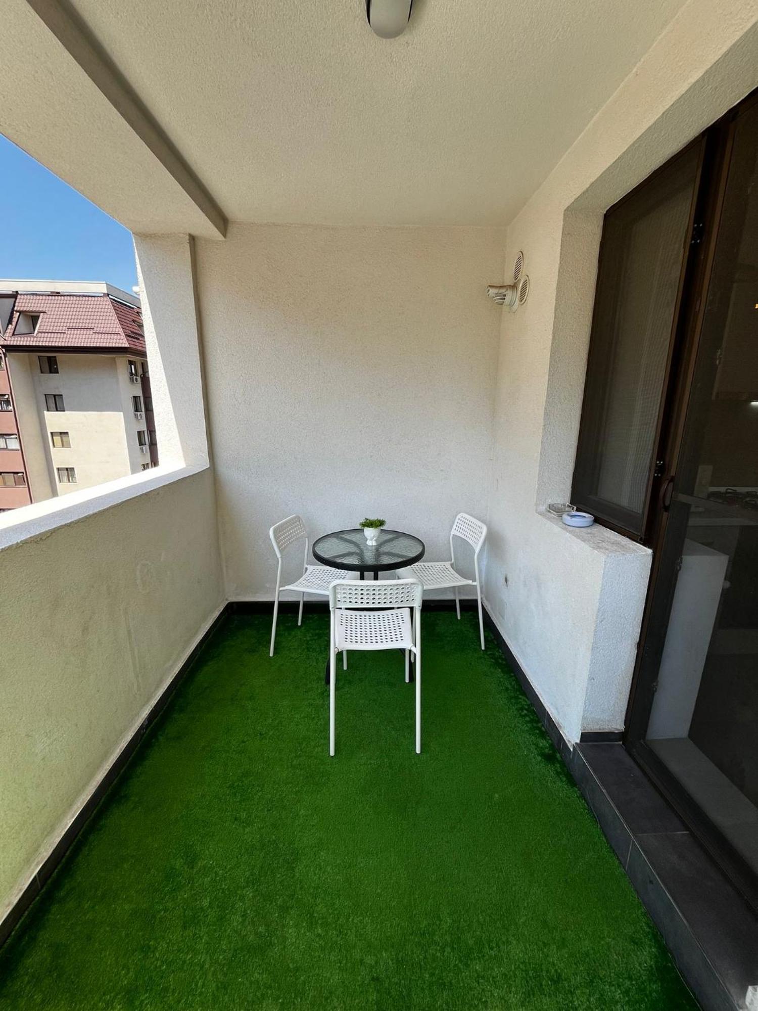 Dream 1 Apartment Bucharest Exterior photo